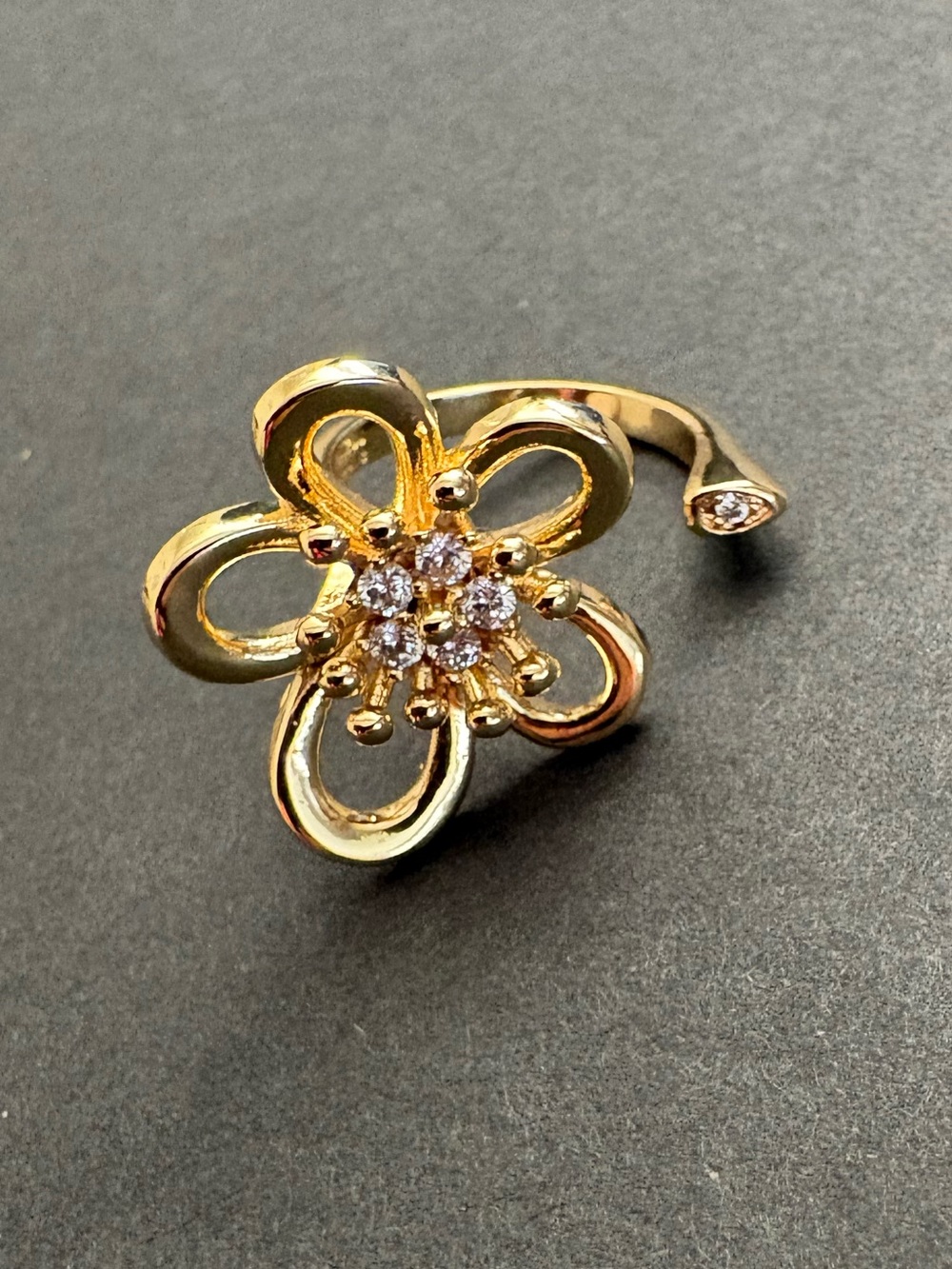 Stainless Steel Fashion Gold Flower Ring Rhinestones Adjustable Band